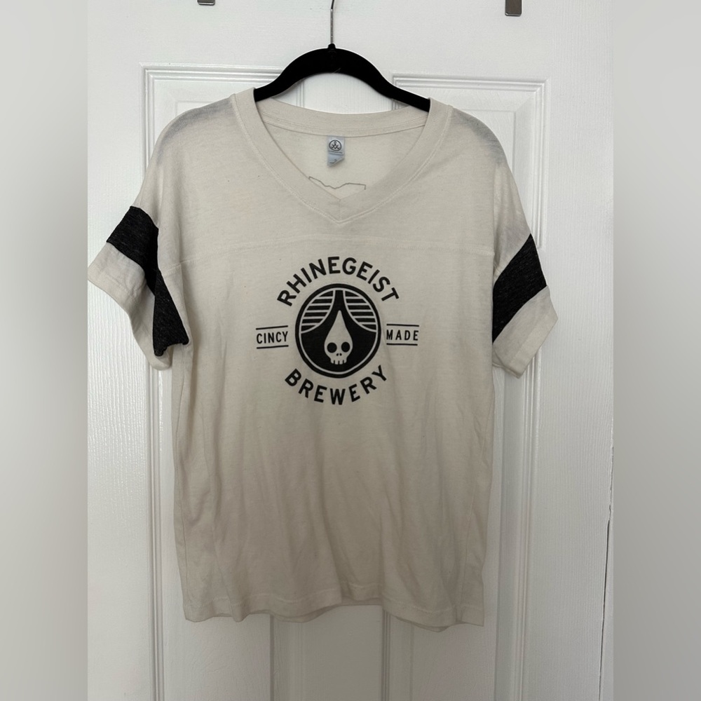 Rhingeist Brewery White V- Neck